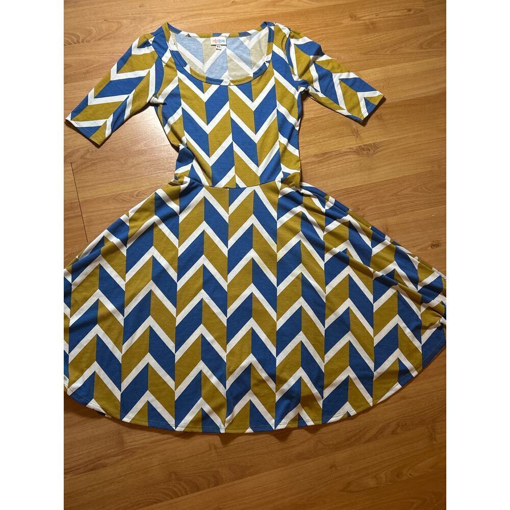LulaRoe xs women’s fit and flare dress chevron pattern cozy casual